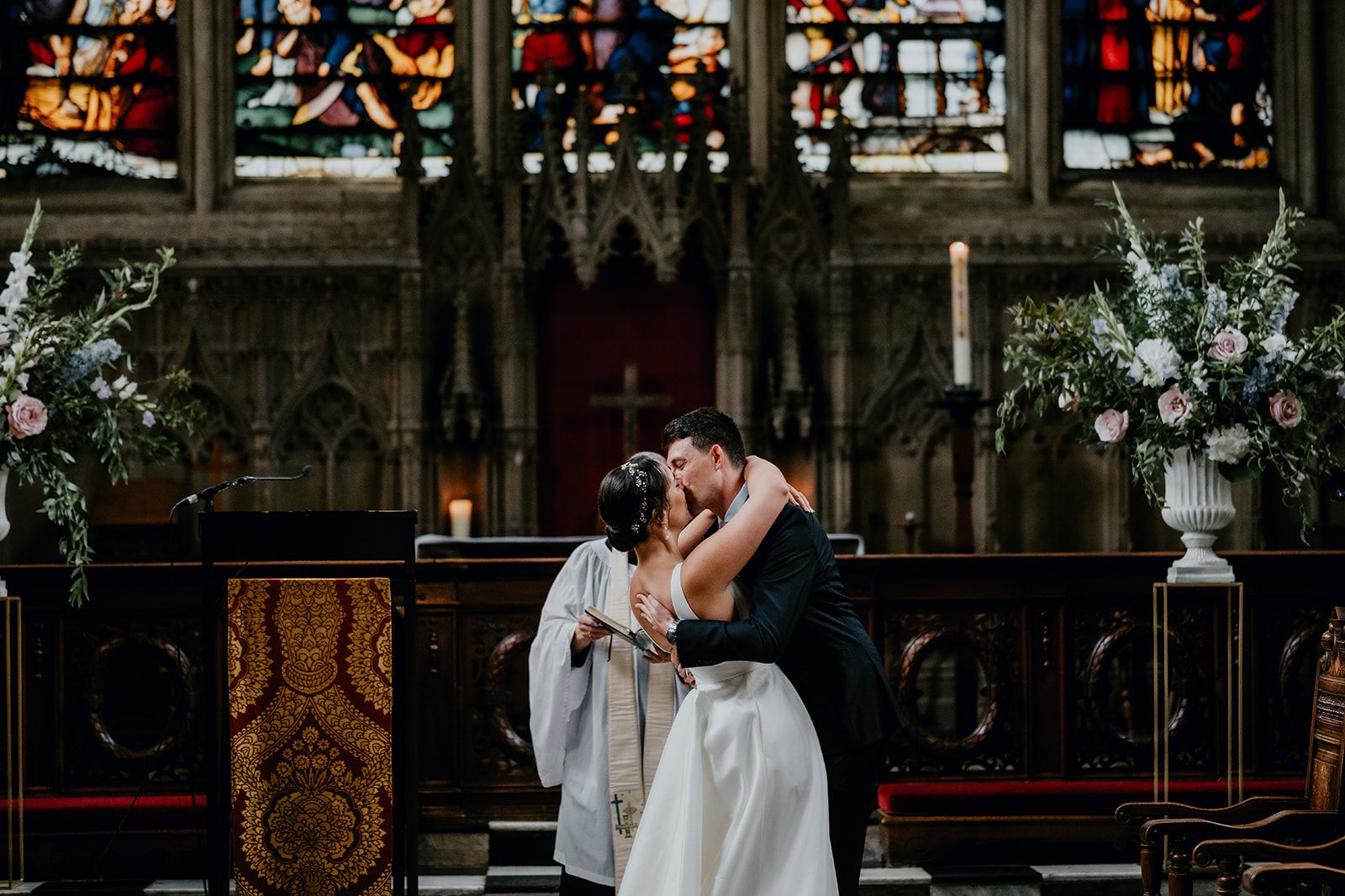 Adrianna and James' first kiss as husband and wife in the Wadham College Chapel. Photo thanks to Matt Fox Photography.